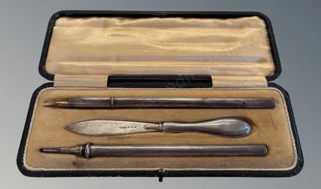 Leather Cased Sterling Silver Writing Set (blade also Sterling), TW27.2gms Image 1++