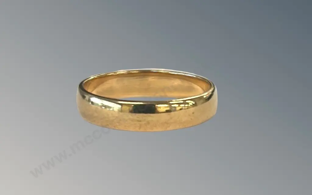 9ct Gold Band, Size M, TW2.4gms Image 1++