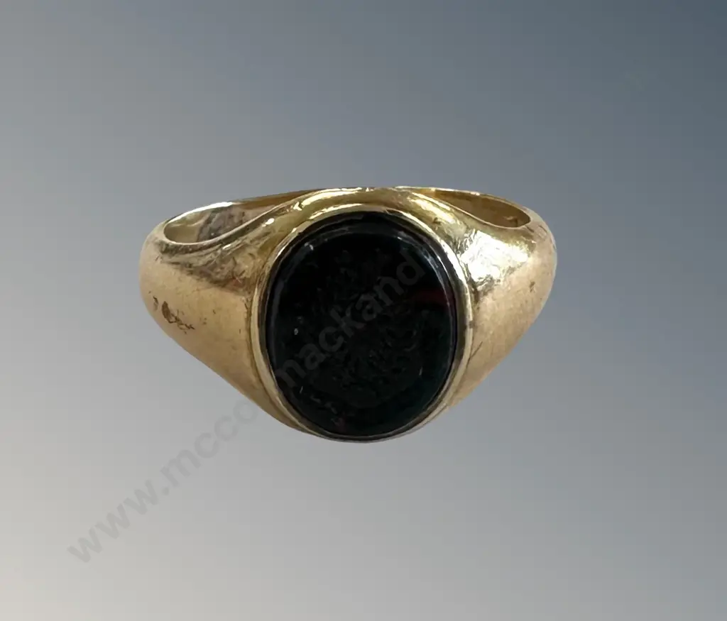 9ct Gold Signet Ring, Size P, TW4.5gms Image 1++