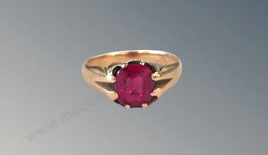 9ct Gold and Synthetic Ruby Ring, Size R/S, TW6gms Image 1++