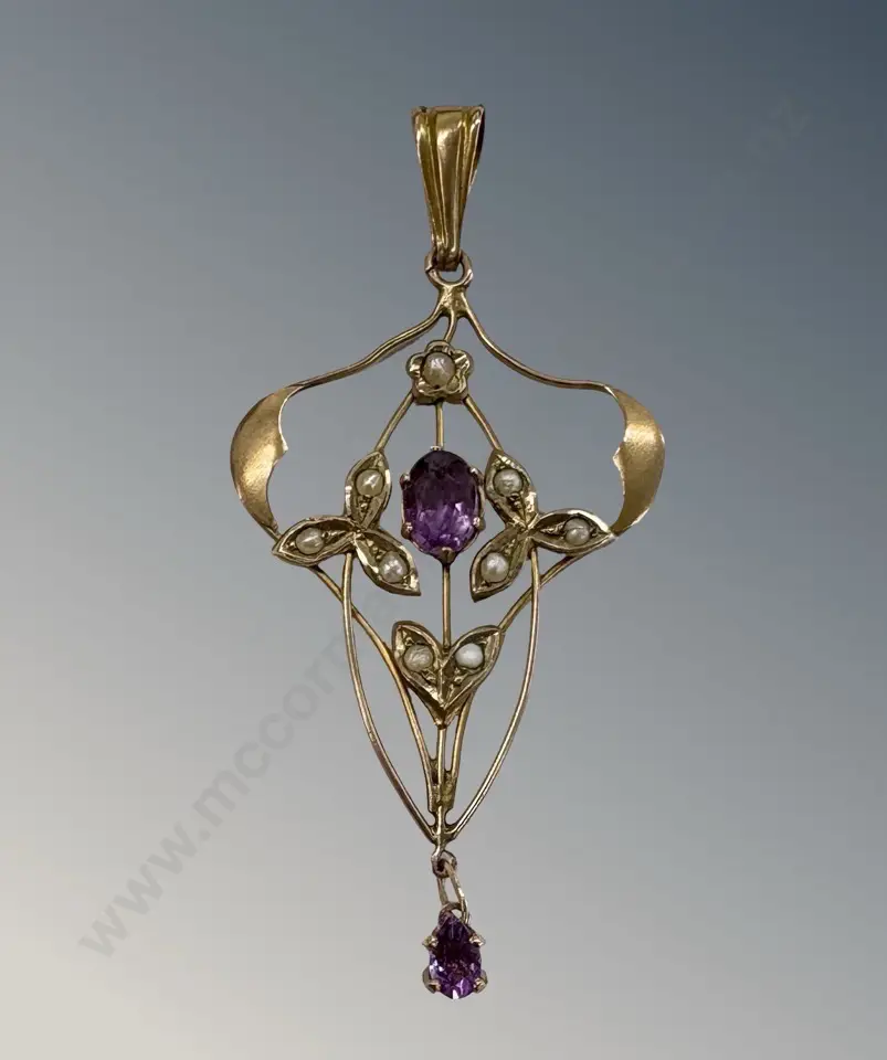 9ct Gold Art Nouveau Amethyst and Seed Pearl Pendant, L5.5cm, TW2gms Image 1++