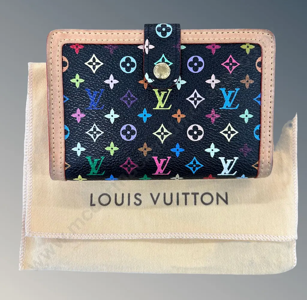 Louis Vuitton Viennois Wallet and dust bag Image 1++