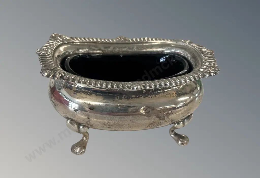 Sterling Silver Footed Open Salt with Glass Liner, TW56gms (without liner) Image 1++