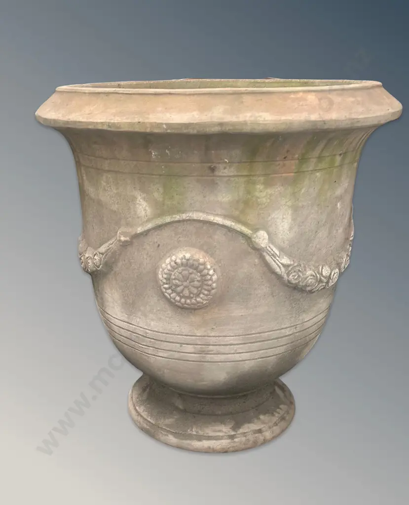 Sterling Silver Horn Salt and Pepper, TW35gms Image 1++