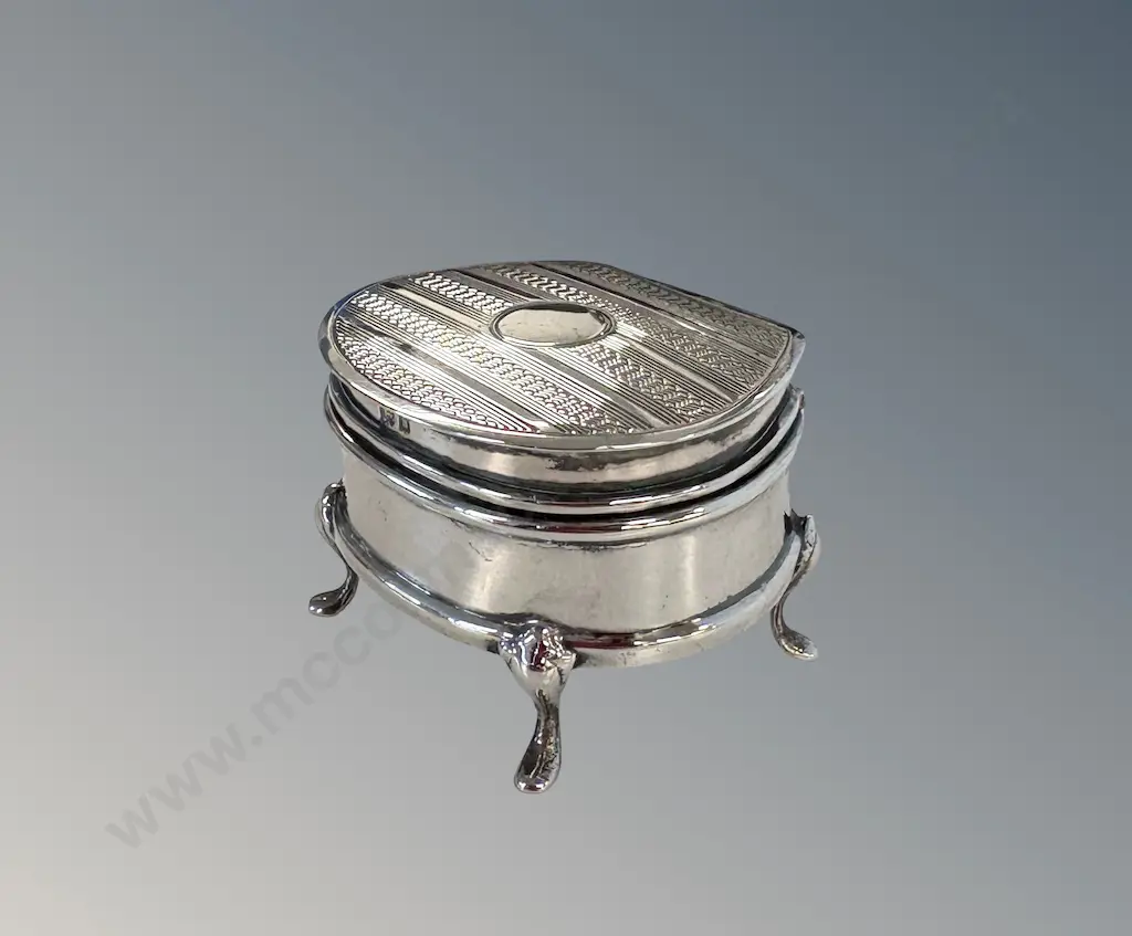 Sterling Silver Footed Dressing Table Container, Fabric Lined, TW69gms Image 1++