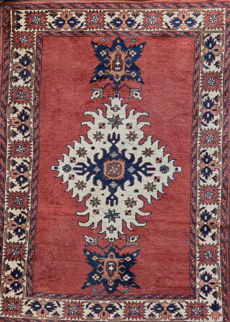 Persian Rug - Red and Cream Tones 152x102cm Image 1++