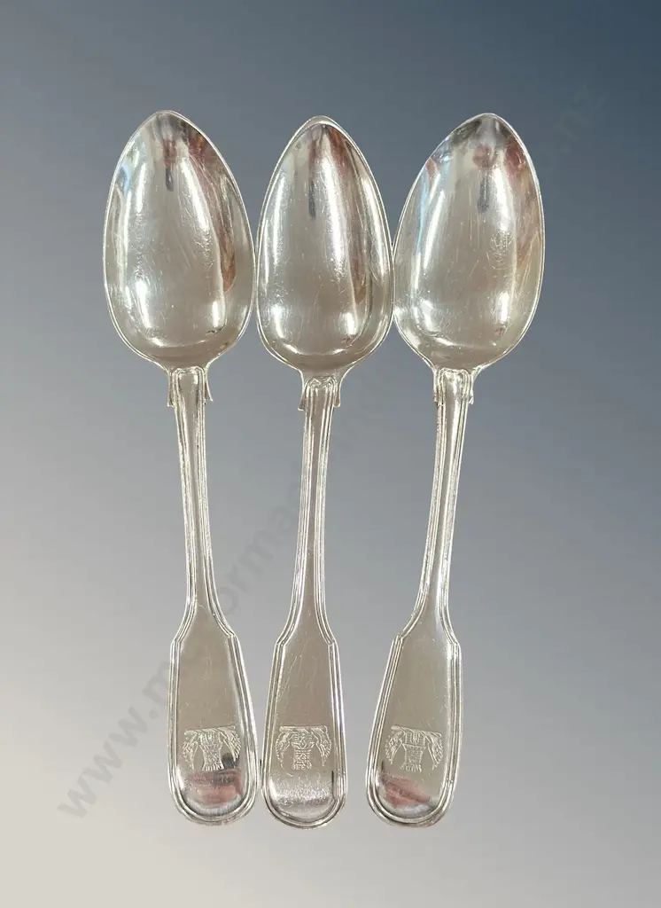 Three Sterling Silver Fiddleback Spoons with Family Crest, TW153gms Image 1++