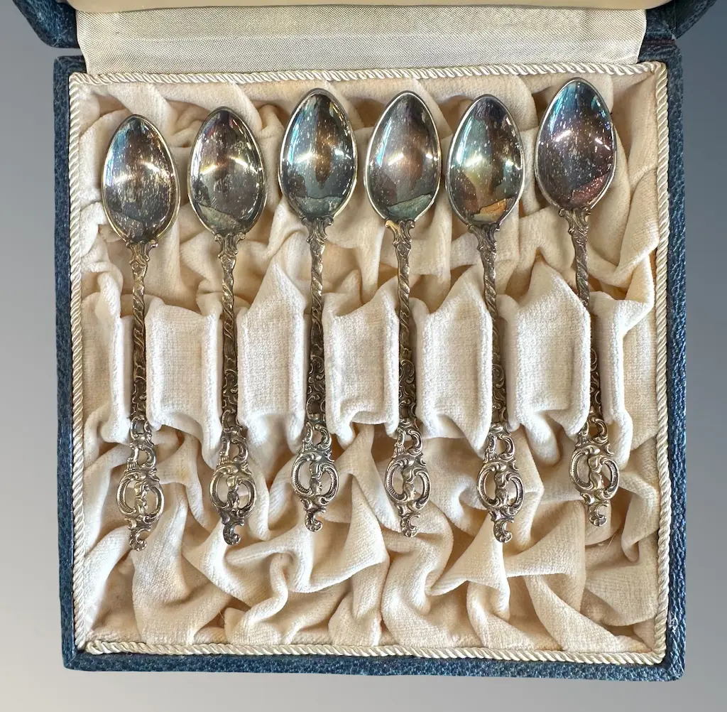 Cased set of 6 Sterling Silver Teaspoons, TW47.4gms Image 1++