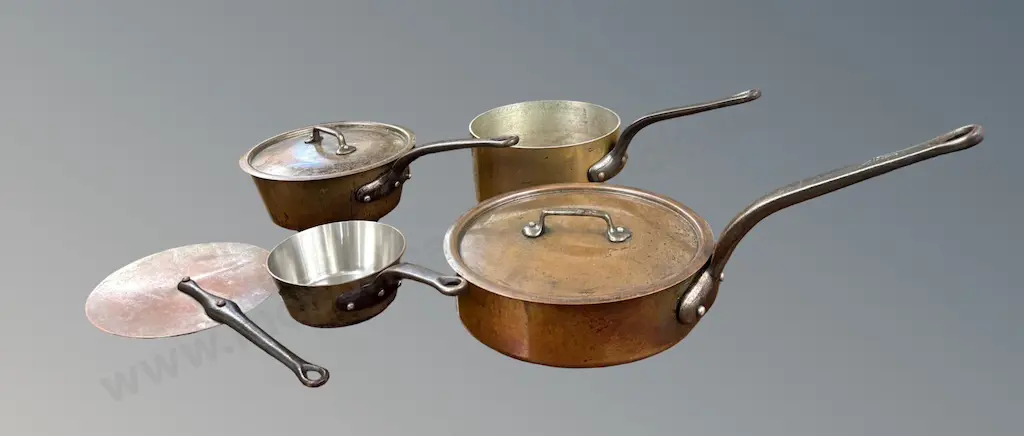 Selection of Copper and Cast Iron Pots and Splash Lid Image 1++