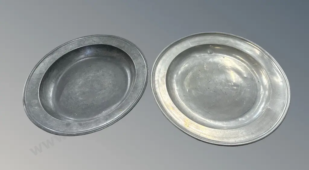 Large Pewter Ashet and Bowl D43cm & D39cm Image 1++